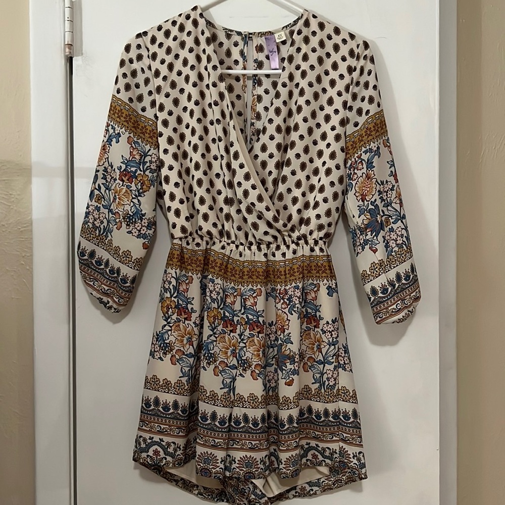 Floral paisley romper XS